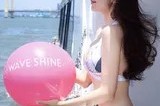碧海晴空下的悠扬诗篇：游轮甲板上的夏日恋曲