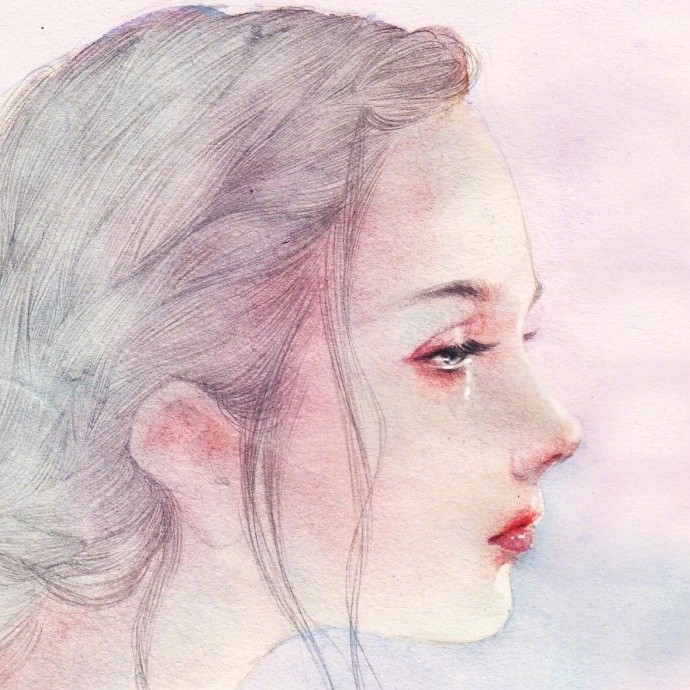 女生低头轻抚花瓣，神情哀婉，周围花朵仿佛在倾听她的心语