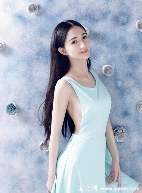 冰蓝渐变长裙曳地蓝燕似月光仙子降临