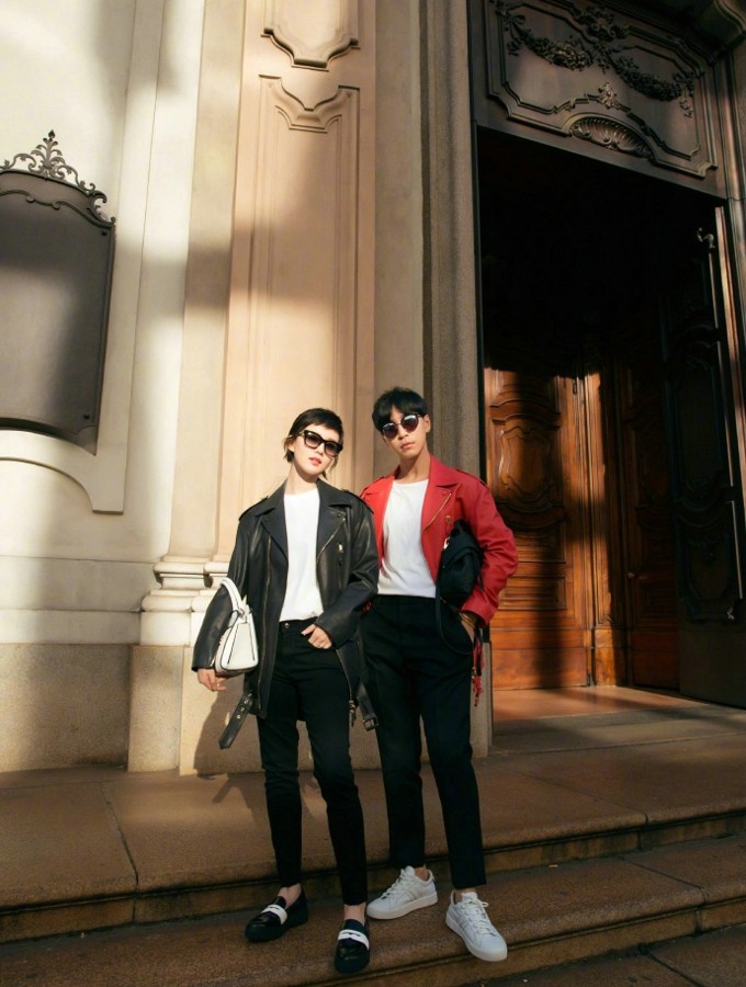 刘诗诗侧颜微露浅笑，清爽短发随风轻扬