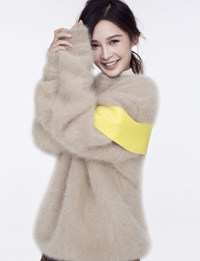 李沁暖绒萌动写真 化身俏皮暖羊羊甜沁初冬