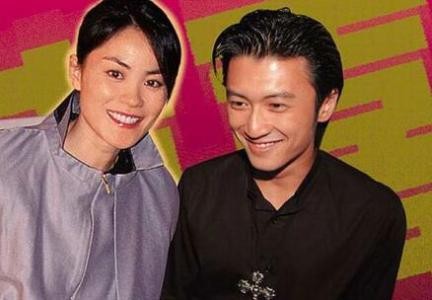 11岁年龄差、27年分合不领证,2026年机场素颜照引爆热搜,王菲谢霆锋这对“顶配姐弟恋”究竟还剩多少真心? 11岁年龄差、27年分合不领证,2026年机场素颜照引爆热搜,王菲谢霆锋这对“顶配姐弟恋”究竟还剩多少真心?