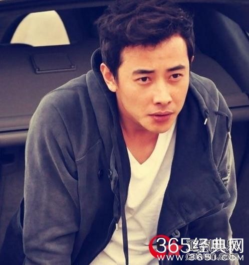 不秀恩爱却处处深情，44岁罗晋：当娱乐圈的喧嚣褪去，他却成了“隐身”的实力派