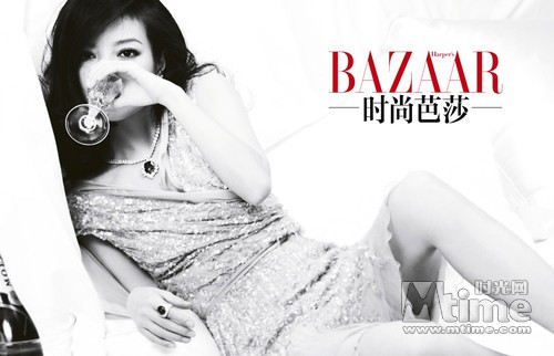 从“小燕子”到“劣迹艺人”，封杀五年后赵薇直播间复出十分钟即被封，她到底做错了什么？