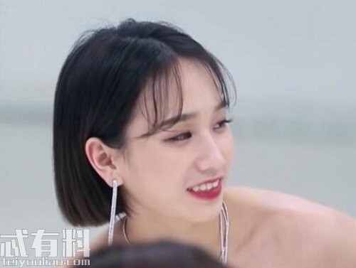 关婷娜43岁仍单身,被赵本山“捧红”背后的真相 关婷娜43岁仍单身,被赵本山“捧红”背后的真相