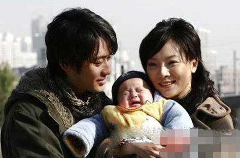 吴秀波妻何震亚：被套牢的“定海神针”还是精明操盘手？