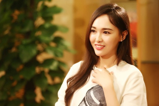 唐嫣演技争议中强势翻红，她靠什么翻身？