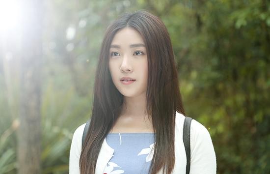 菅纫姿：34岁拒炒作却凭一张比基尼照炸热搜